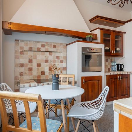Aparthotel Maargick Krakow Ngoại thất bức ảnh