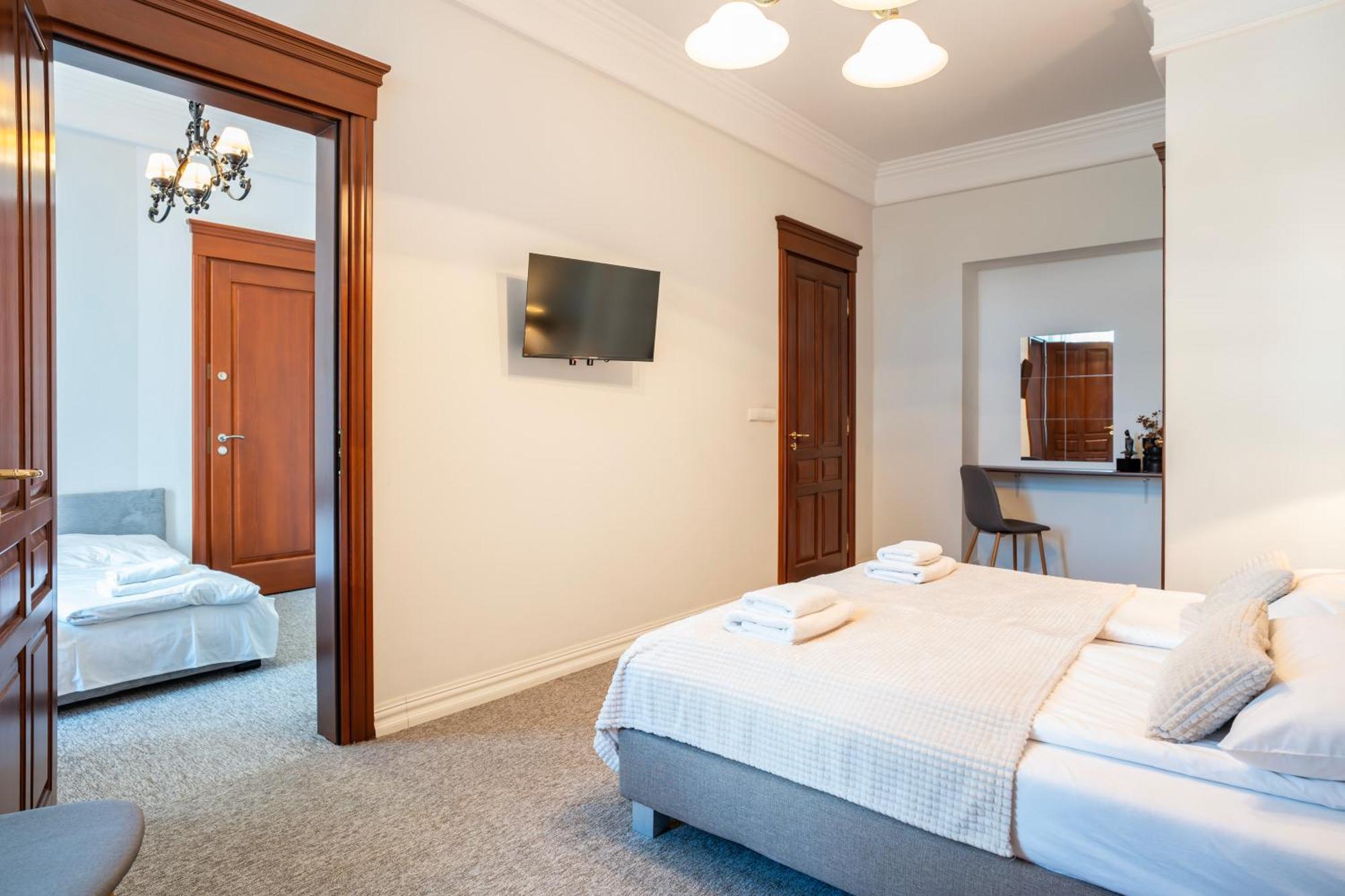 Aparthotel Maargick Krakow Ngoại thất bức ảnh