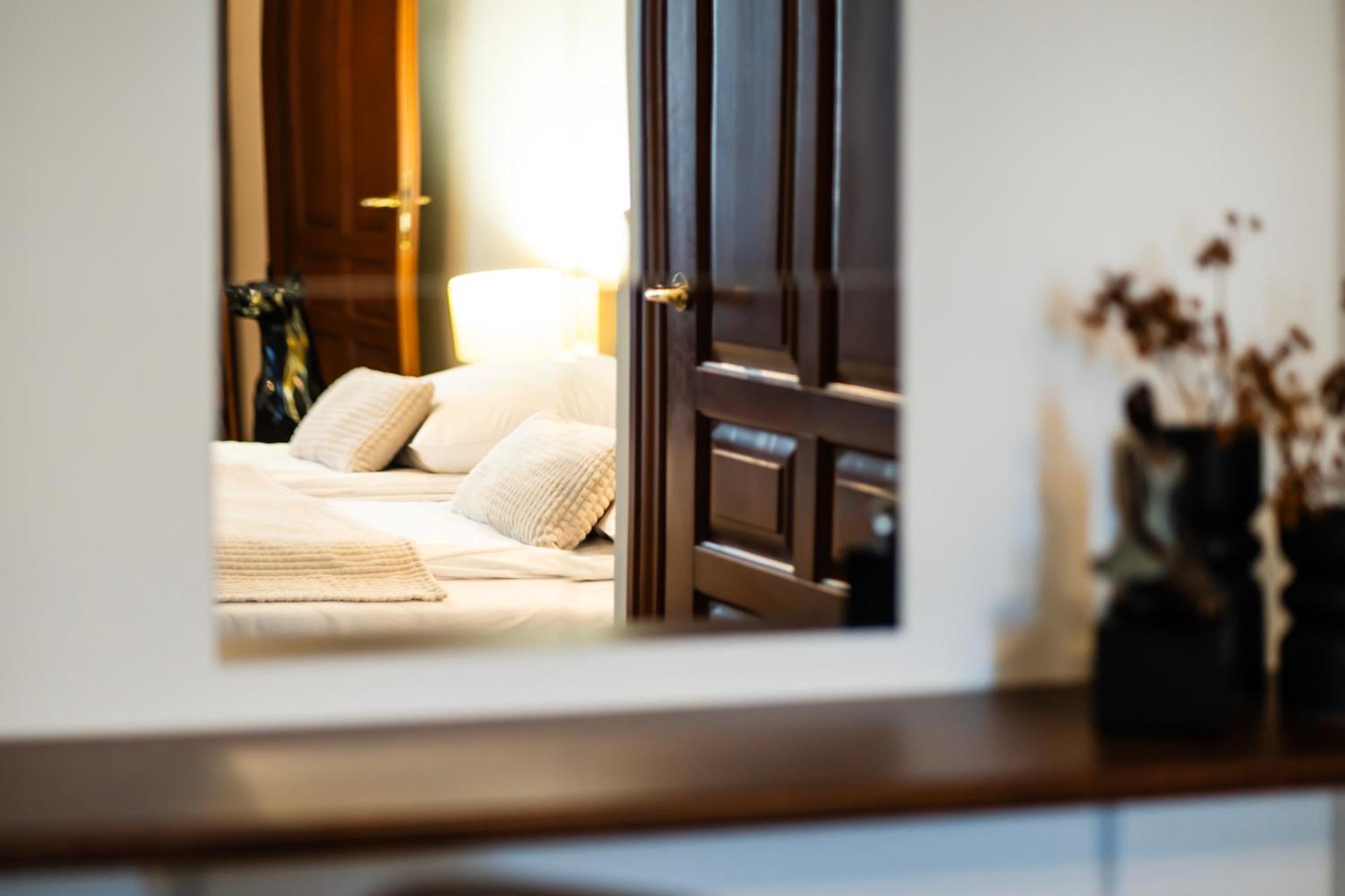 Aparthotel Maargick Krakow Ngoại thất bức ảnh